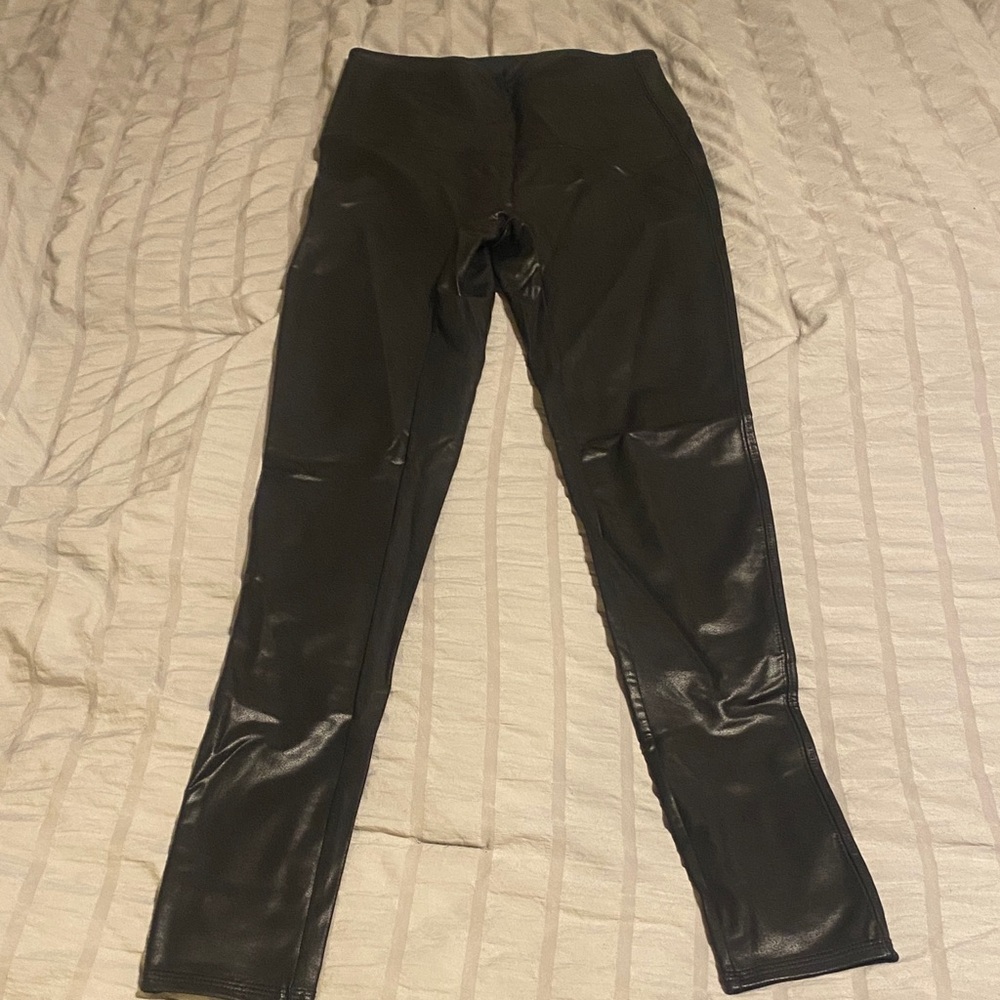 Jane and Bleecker Black Leggings